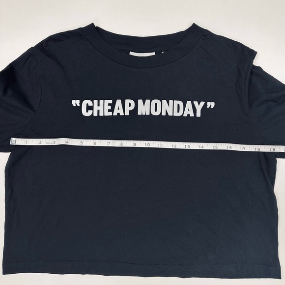 Cheap Monday cropped long sleeve t-shirt with reflective logo size S - Picture 5 of 6
